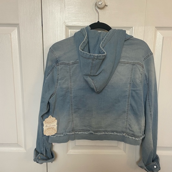 Altar’d State Woman’s Jacket - Picture 2 of 4